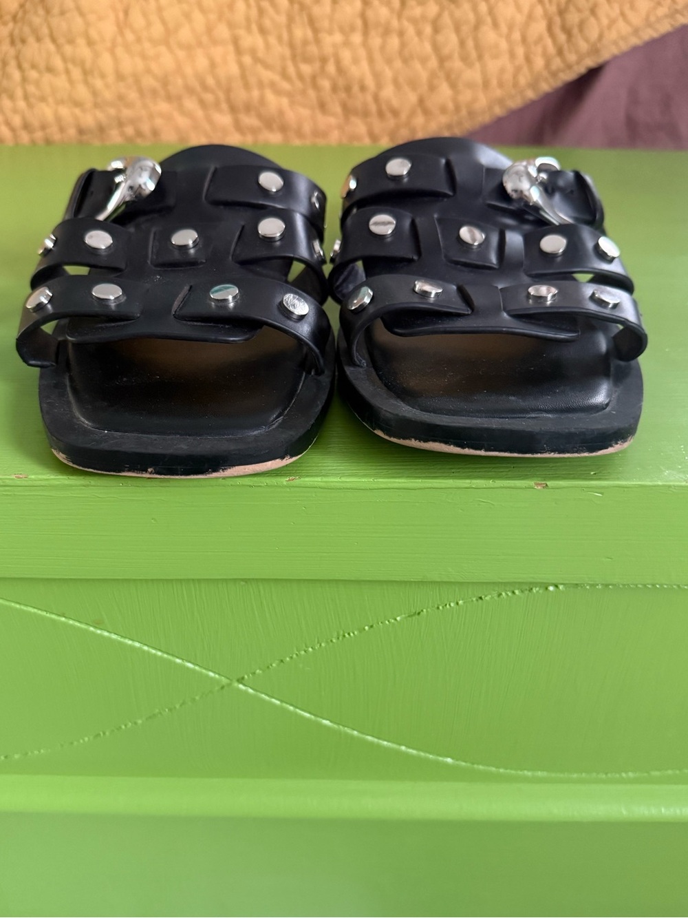 Aerosoles St Marks Studded Slides, Size 9 - Picture 3 of 4